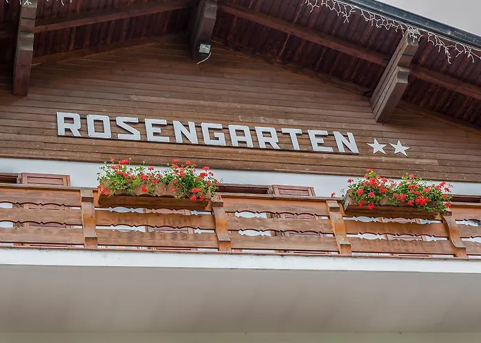 Garnì Rosengarten Pozza di Fassa